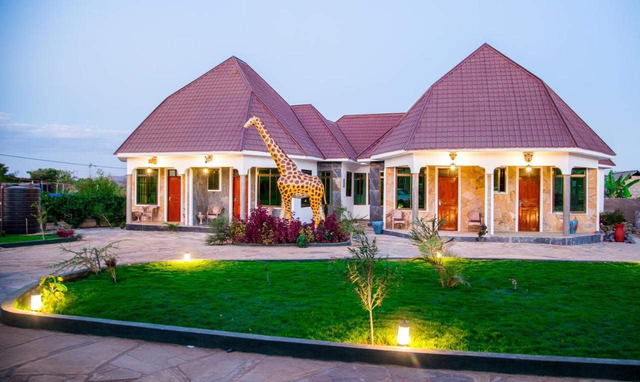 Asmorein Hotel Babati Екстер'єр фото
