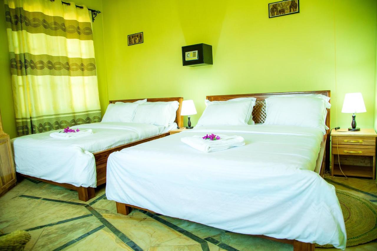 Asmorein Hotel Babati Екстер'єр фото