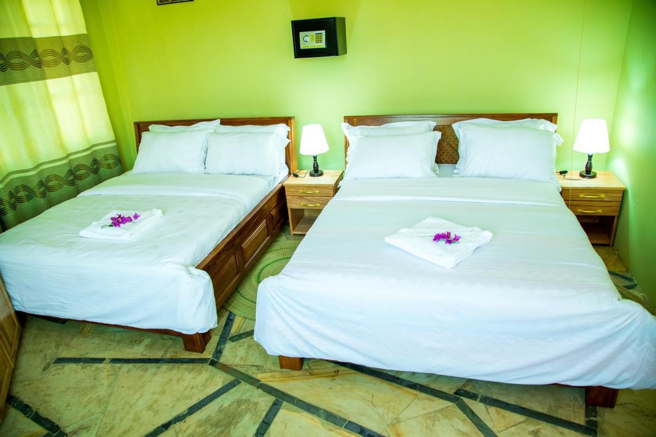 Asmorein Hotel Babati Екстер'єр фото