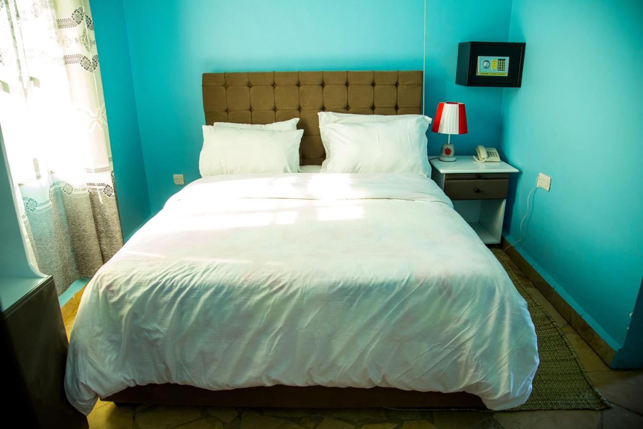 Asmorein Hotel Babati Екстер'єр фото