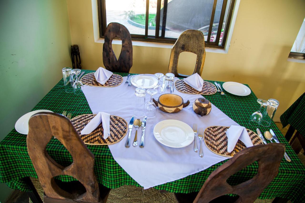 Asmorein Hotel Babati Екстер'єр фото