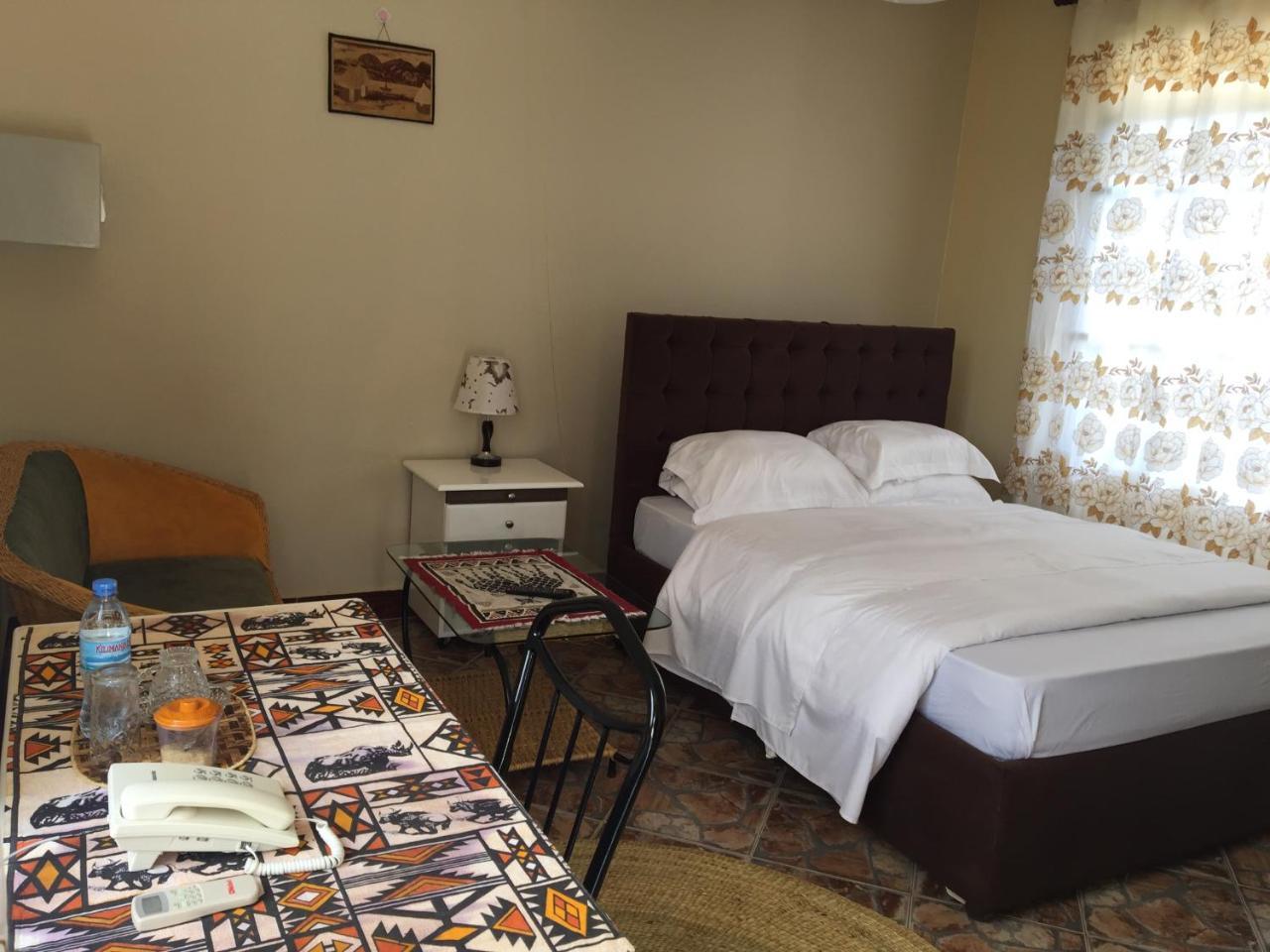 Asmorein Hotel Babati Екстер'єр фото