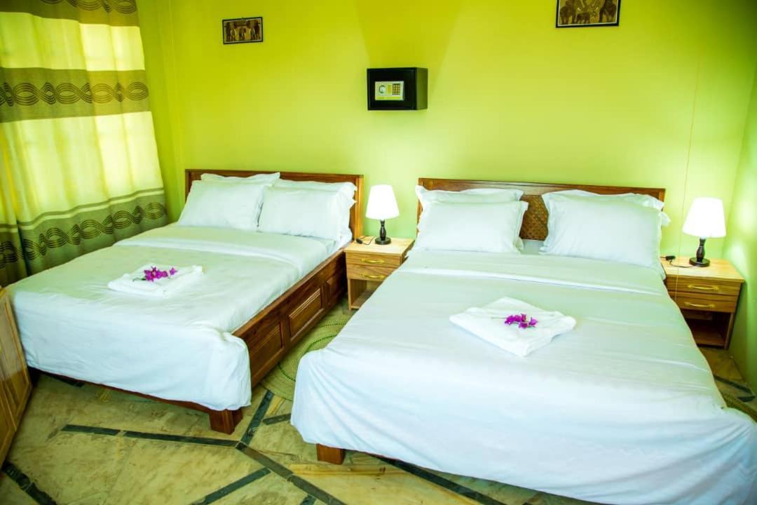 Asmorein Hotel Babati Екстер'єр фото